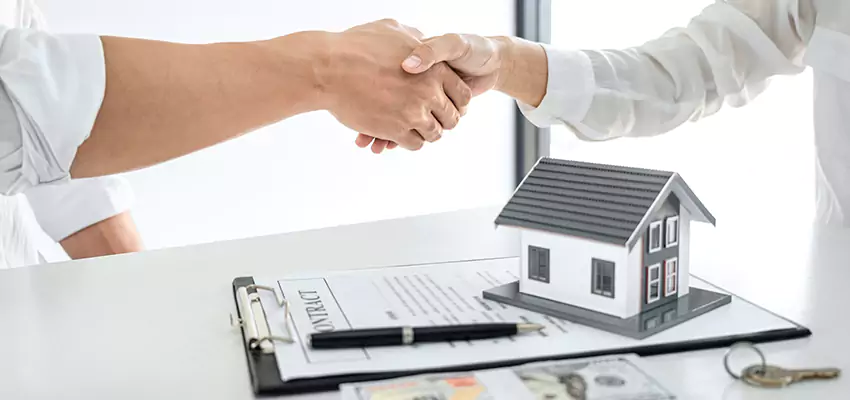 How We Determine Your Sell My Condo Fast Offer in Commack, New York?