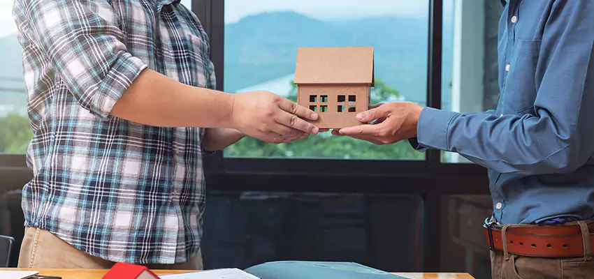 How We Determine Your Sell House with Reverse Mortgage Offer in Commack, NY?